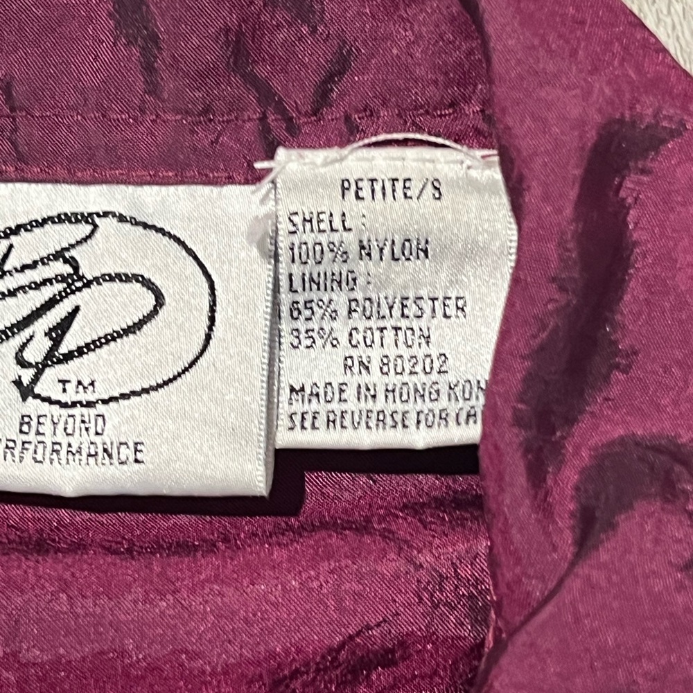 Vintage Beyond Performance metallic maroon windbreaker - Picture 7 of 17